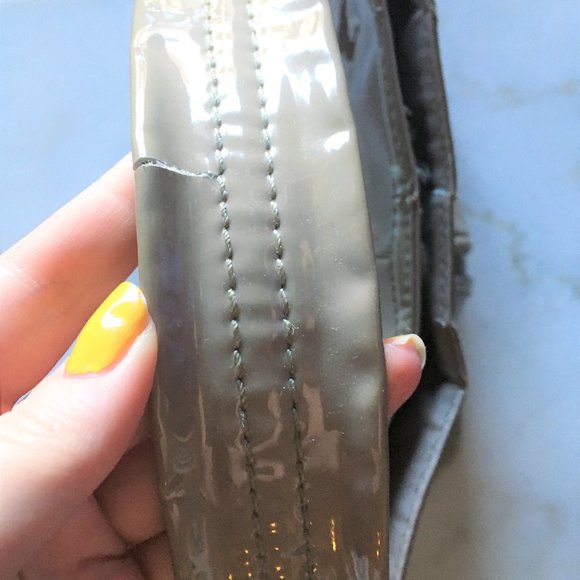 Marc Jacobs patent leather nude taupe shoulder bag / purse - Picture 9 of 16